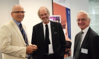 Photo of alumni Simon Oldfield (centre) and Jim Smith (right) at the 2018 Strategic Context Seminar